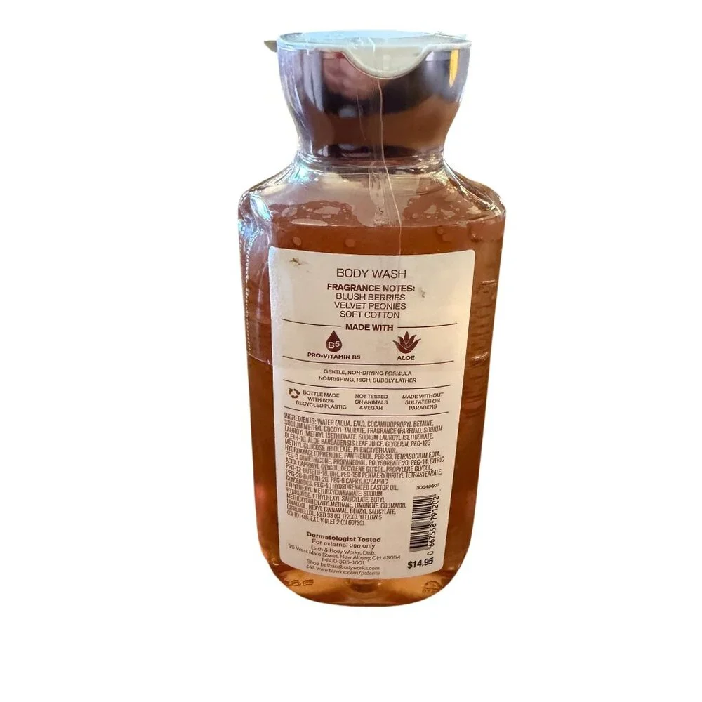 Bath and Body Works Pink‎ Suede Body Wash Gel 10 oz shower gel